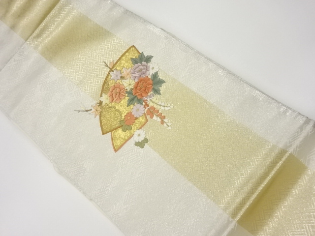 リサイクル　地紙に花々模様刺繍名古屋帯